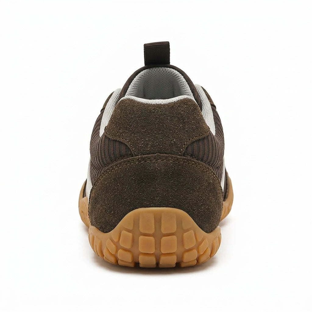 Rambla marrón, zapatilla barefoot para pies anchos – vista trasera