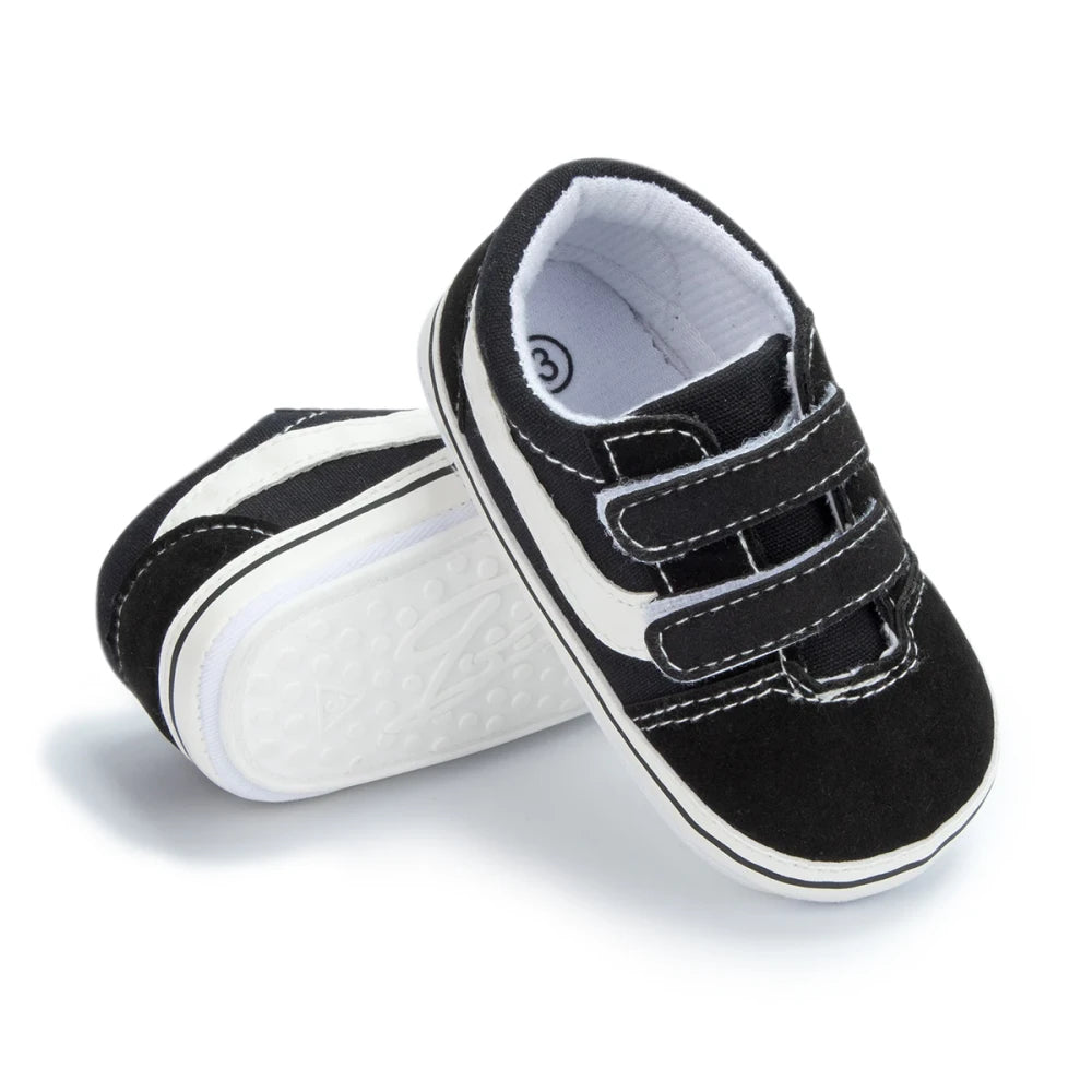 Petit Lienzo – Las zapatillas de lona para bebé con pies anchos