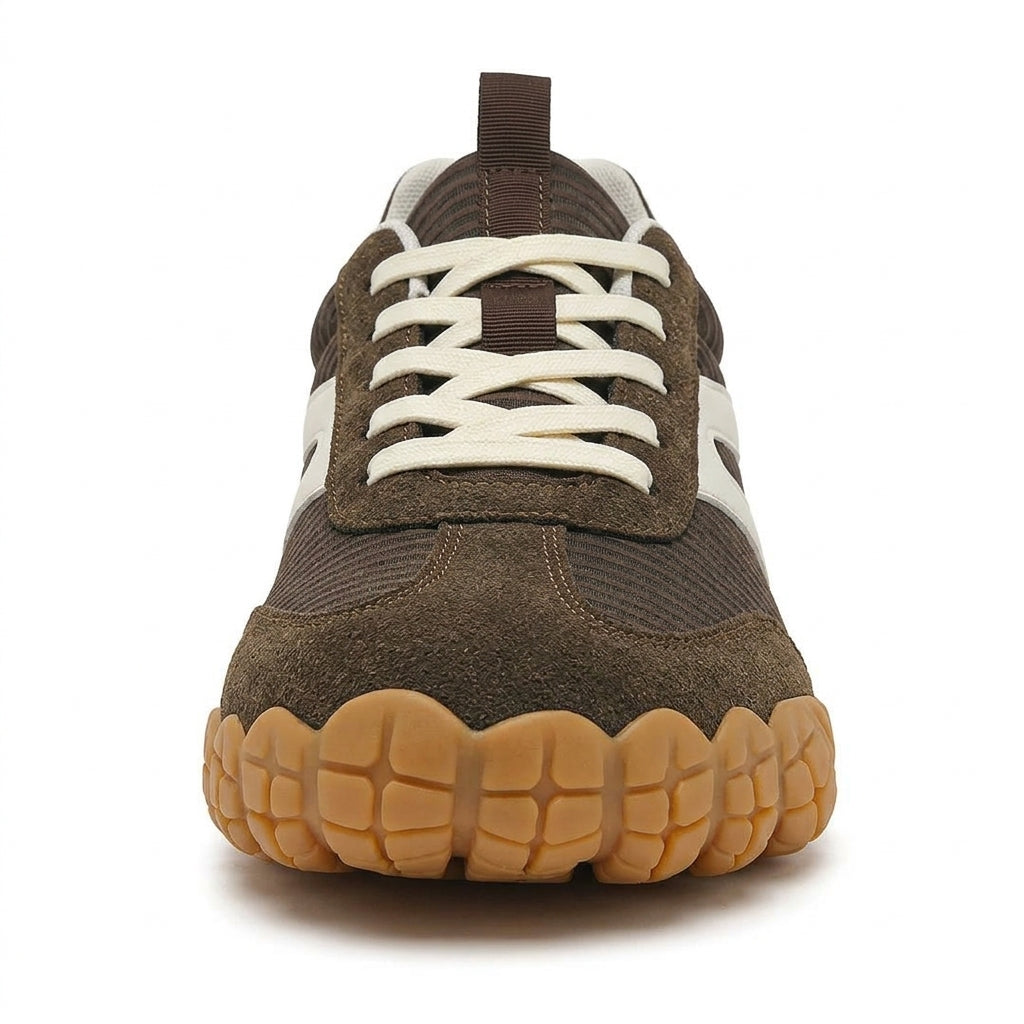 Rambla marrón, zapatilla barefoot para pies anchos – vista frontal, puntera ancha