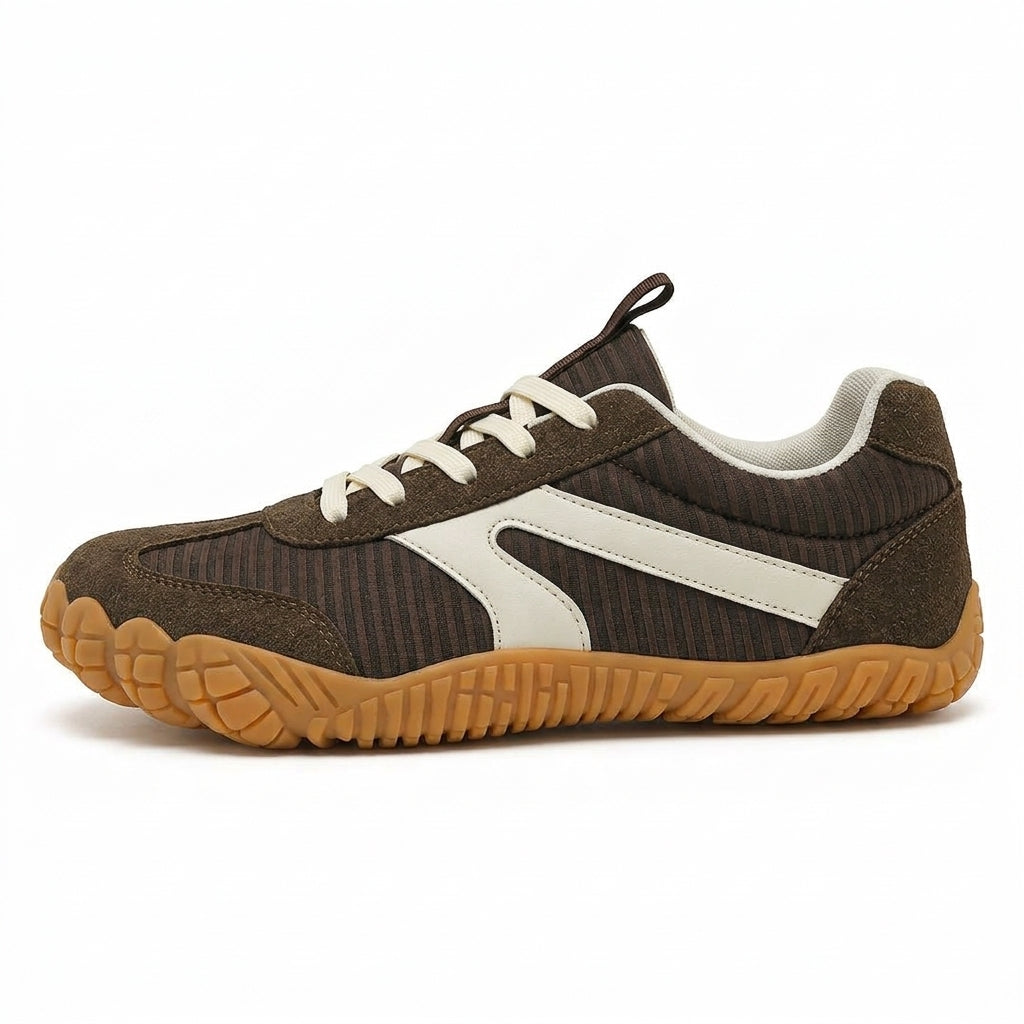 Rambla marrón, zapatilla barefoot para pies anchos – vista lateral